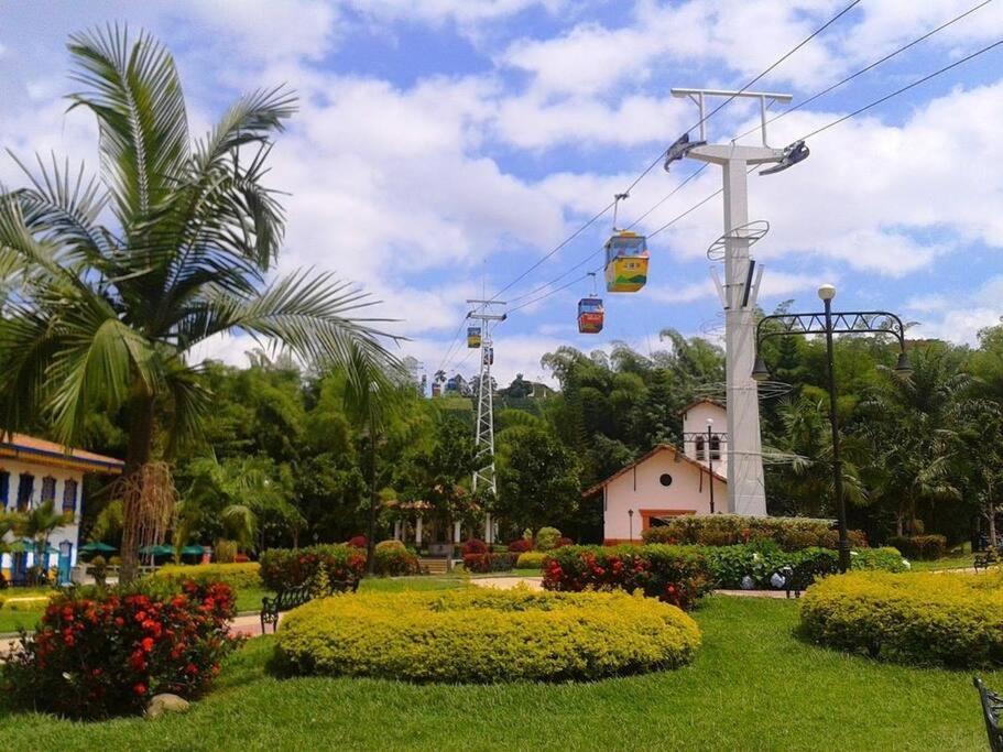 公寓 Cerca Parque Del Cafe Con Piscina *