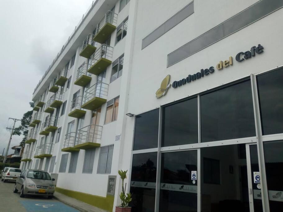 公寓 Cerca Parque Del Cafe Con Piscina