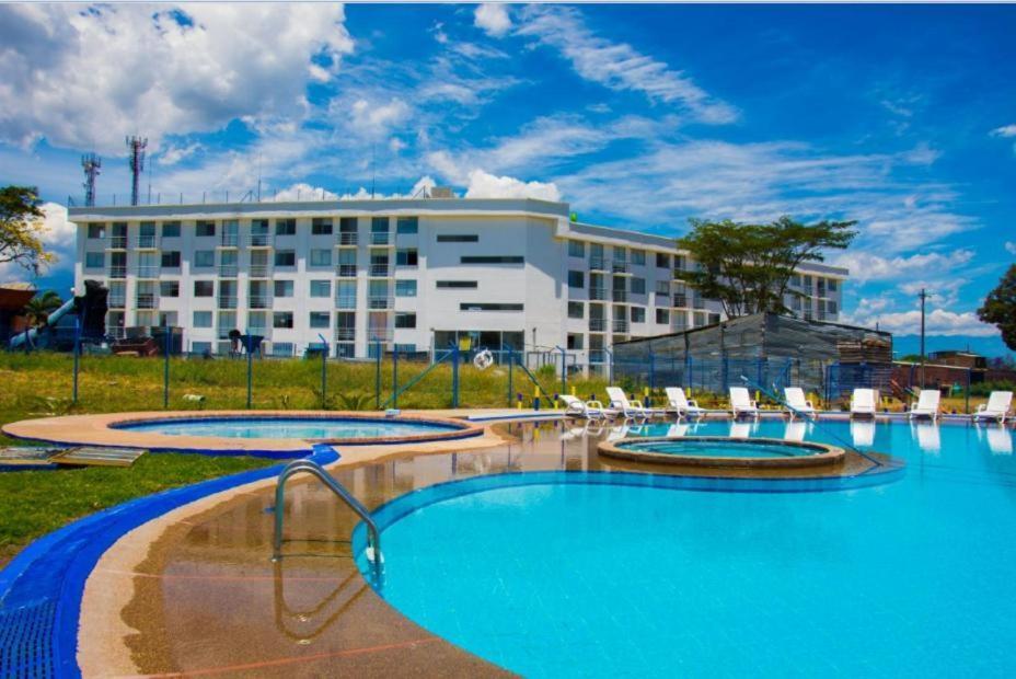 公寓 Cerca Parque Del Cafe Con Piscina Montenegro
